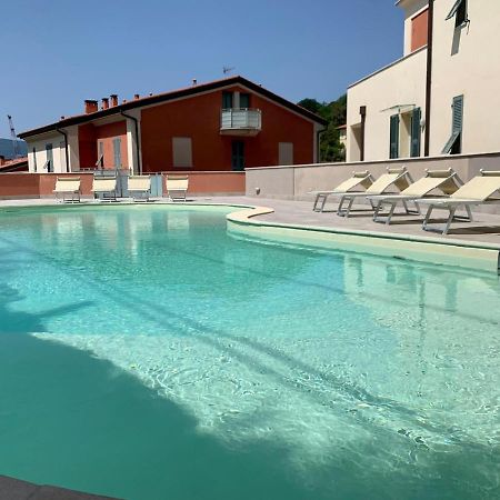 דירות לה ספציה Pool House מראה חיצוני תמונה