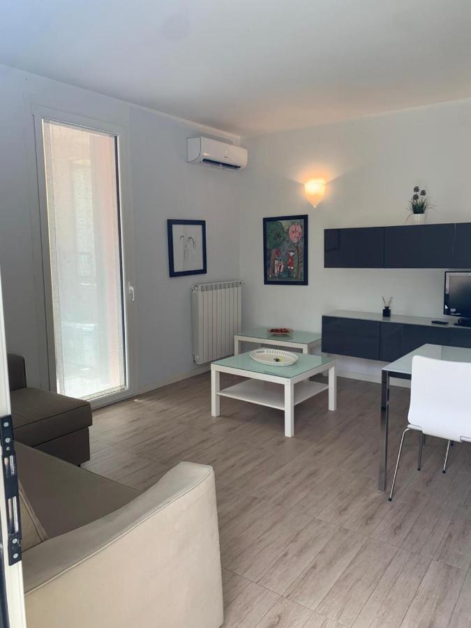 דירות לה ספציה Pool House מראה חיצוני תמונה